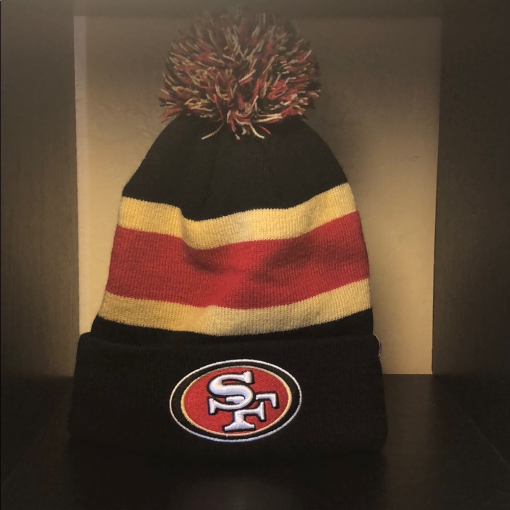 49ers Pom Beanie